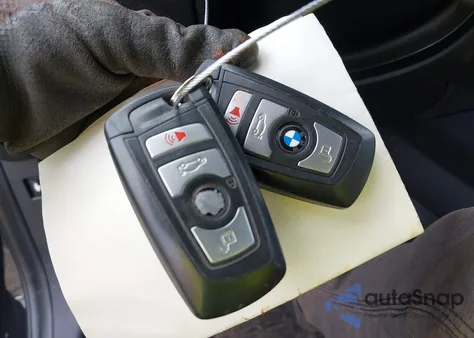 2013 BMW X3 xDrive28I из США, поврежденный, VIN 5UXWX9C55D0A09107